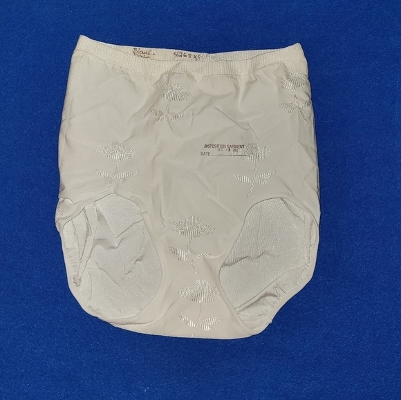 Barely there sample NWOT shape wear style 4268 xlg - Picture 1 of 3
